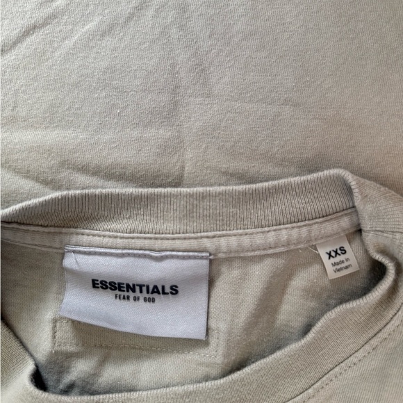 Fear of God Essentials Logo T-Shirt | Light Taupe | XXS (Fits Oversized) - Picture 4 of 5